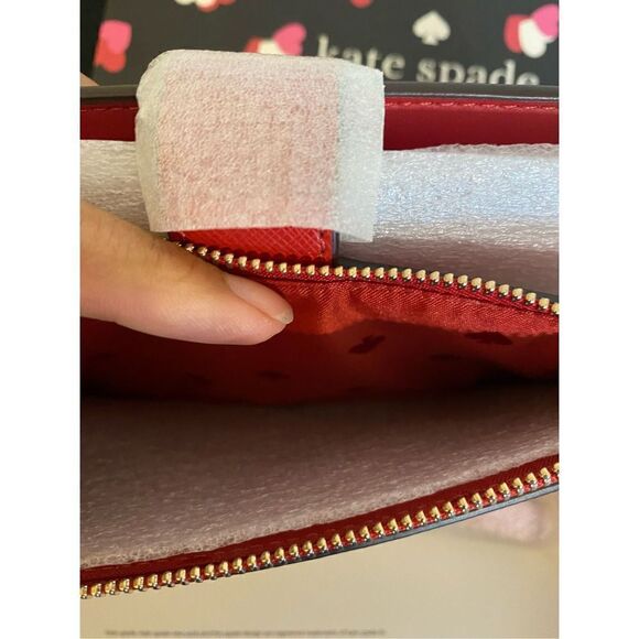 Kate Spade Women's Red Staci Heart Pop Printed Boxed Heart Pop Print Clutch NWT - Picture 6 of 13